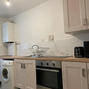 Serviced Near Borough Station Se1 Apartamento