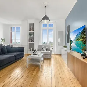 Homey Awesome - Proche Gare Et Tram - Centre-ville - Balcon Prive - Wifi Gratuit Annemasse